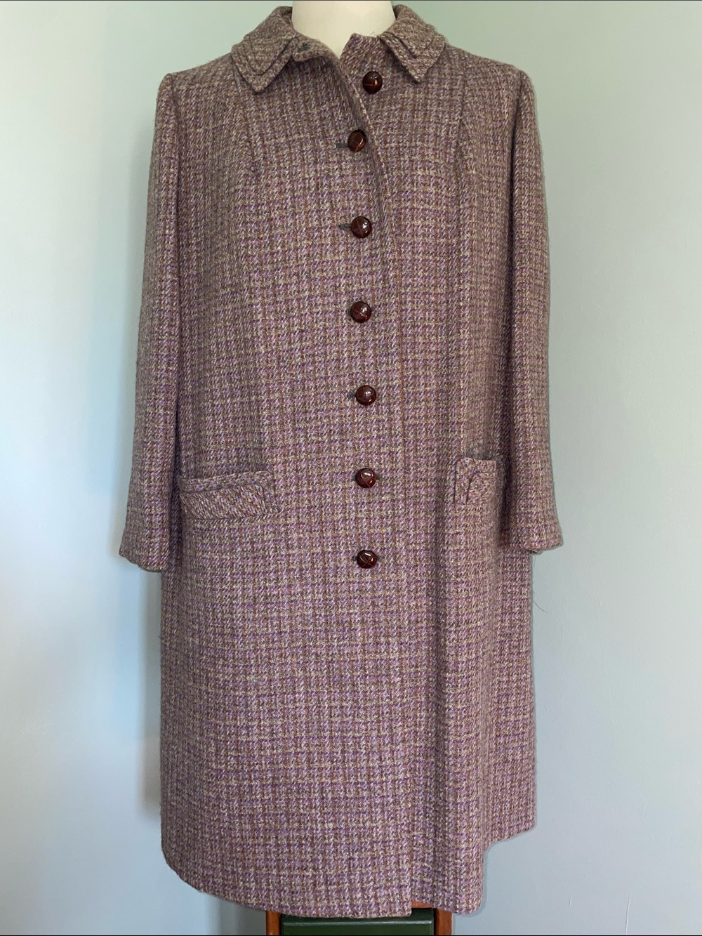 Harris Tweed Vintage 60’s-70’s tweed coat.  Virgin Scottish Wool.  Size L. Rare